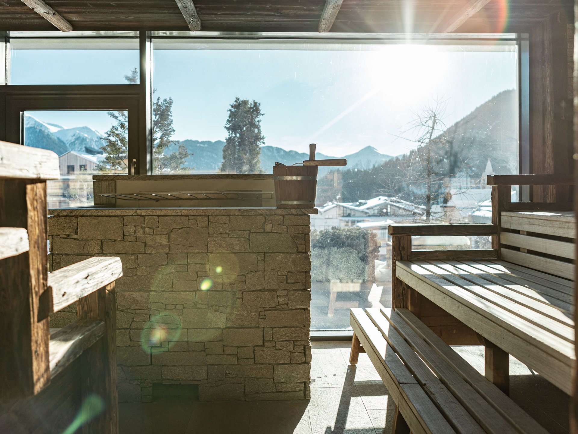 Gesundes Schwitzen in der Sauna in Serfaus